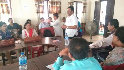 प्र प्र अधिकृत द्वारा budgeting  बारे जानकारी दिदै 